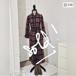 Elegant Plaid Maxi Dress with Belt